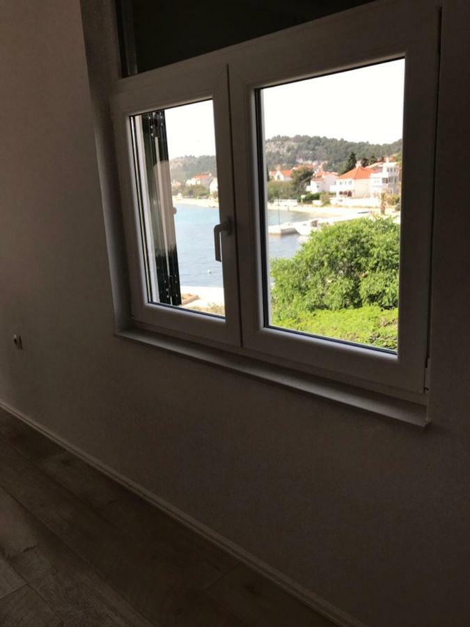 Relaxing Whole Top Floor Apartment By The Sea Žaborić Eksteriør billede