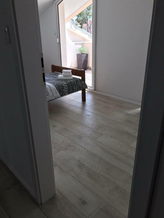 Relaxing Whole Top Floor Apartment By The Sea Žaborić Eksteriør billede