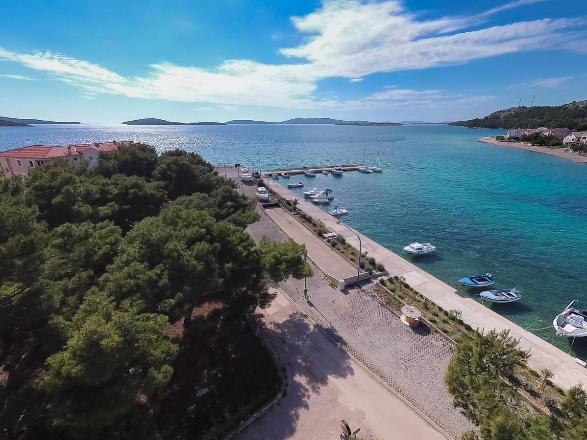 Relaxing Whole Top Floor Apartment By The Sea Žaborić Eksteriør billede